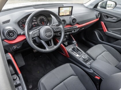 Q2 35 TFSI S tronic sport